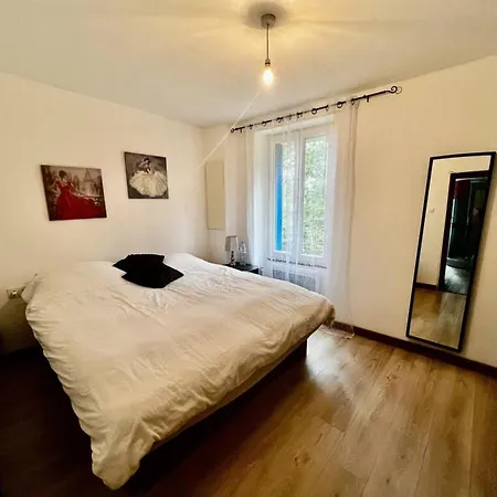 Mit Parkplatz Und Wunderschoener Aussicht In Der Cassa Ylenia In
